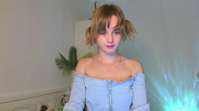 Tessa_Shy_ live webcam show