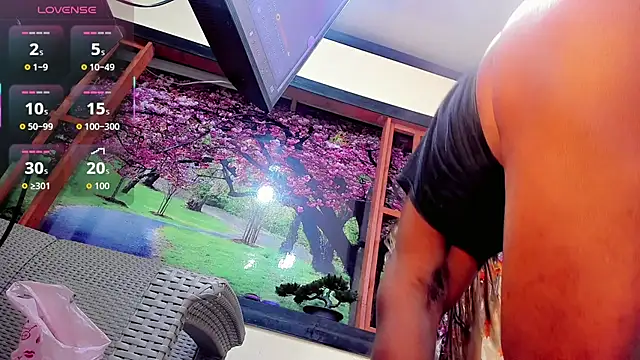 ambar_temptation live cam on StripChat