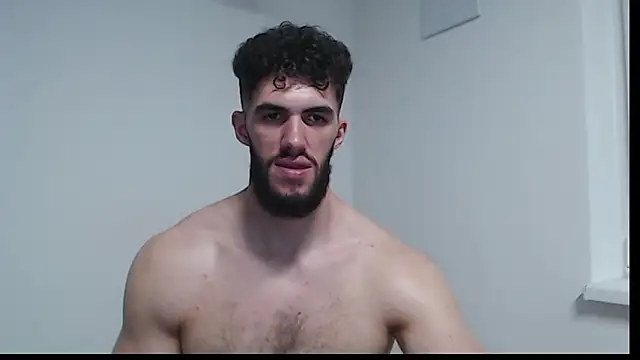 hiddenf live cam on StripChat