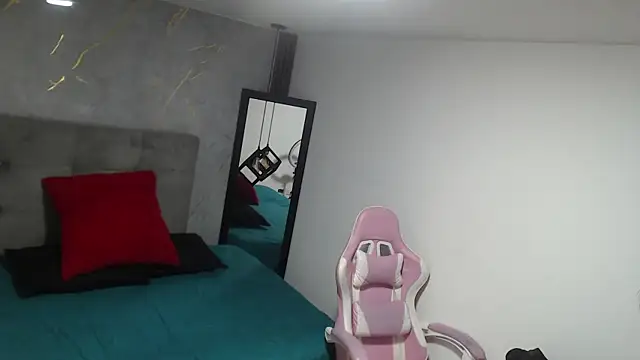 JessiDovee webcam