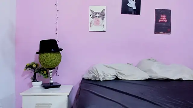 sexynova_93 live cam on StripChat