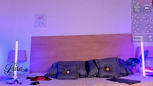 LaraRous live cam on StripChat