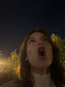 -AngelAri-