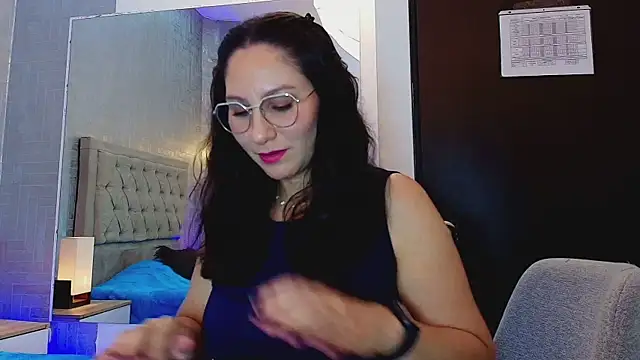 Antonella_Saa live cam on StripChat