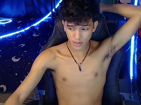 hugekenbigcock (M young) - cum with me