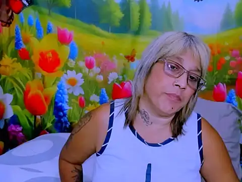indianroxy webcam