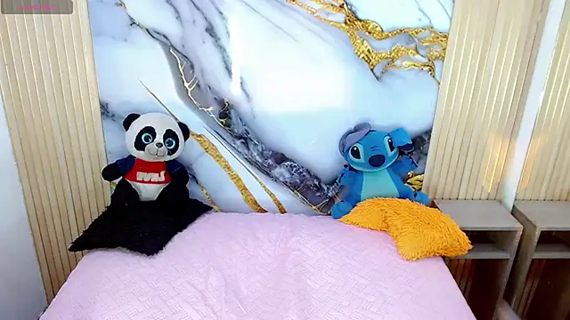 natashaislerxxx webcam