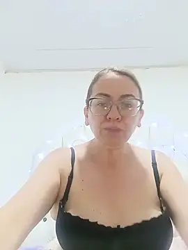 miss_hanna07 live cam on StripChat