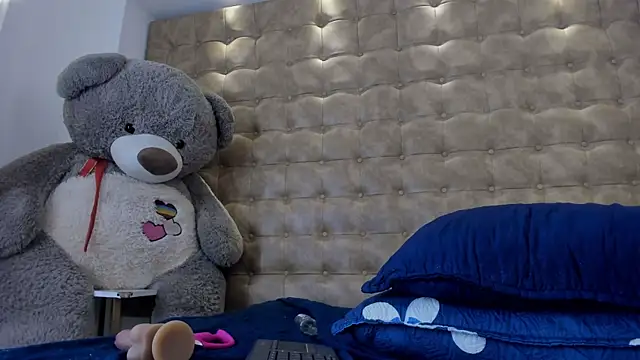 violet_giraldo webcam