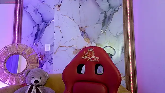 ALISS_M_ live cam on StripChat