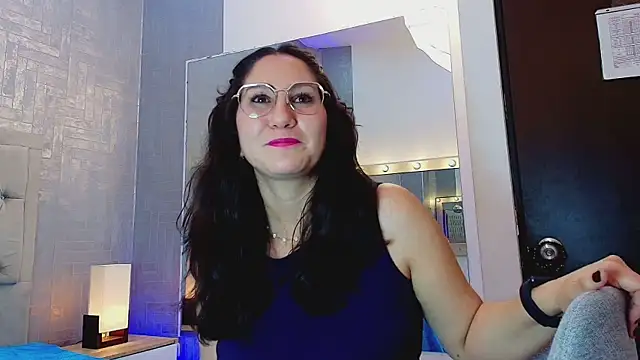 Antonella_Saa live cam on StripChat