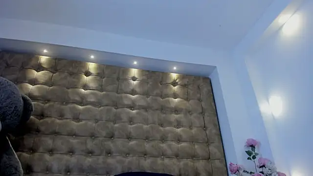 violet_giraldo webcam