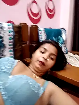 Cute-sonam-01 live cam on StripChat