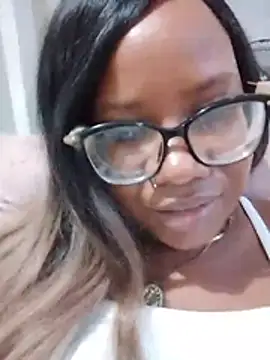 EmmilyRosee webcam