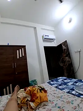 sushmita0 live cam on StripChat