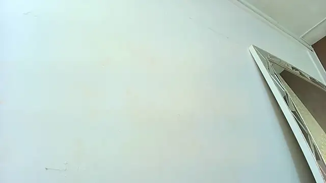 Tiifany_Baker webcam