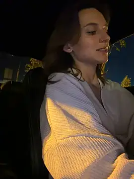 -AngelAri-