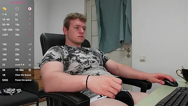 Richard_Dullas live cam