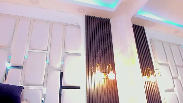Maia_Clark520 webcam