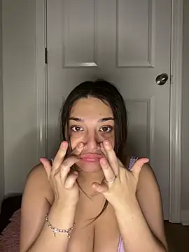 treasurebabii webcam