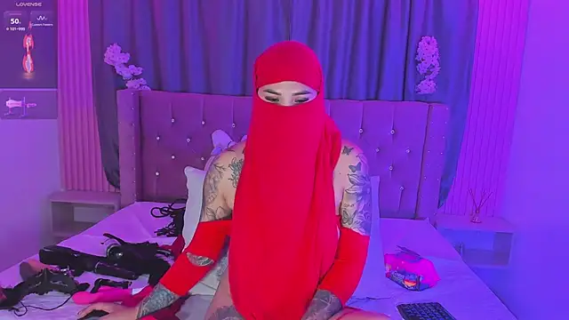 Nayla-Mouna webcam