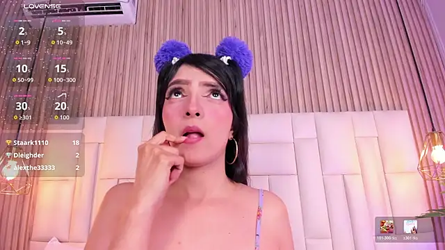 LisaLain webcam