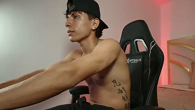 Ryaan_Stone