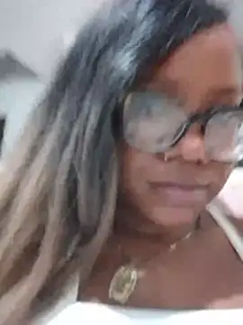 EmmilyRosee webcam