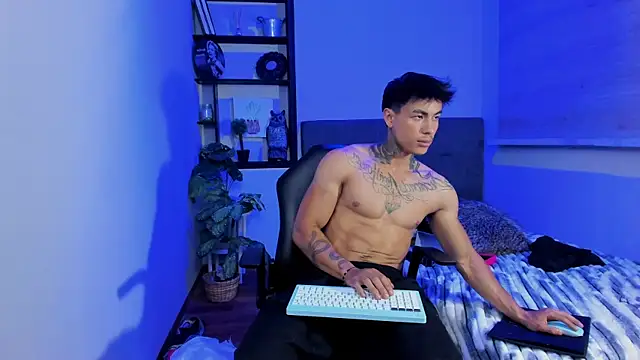 IanWest_ live cam on StripChat