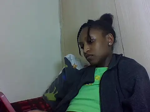 yummyqueenk live cam on StripChat