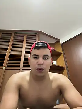 mrhoney2 live cam on StripChat