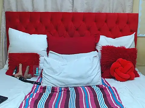 SpicyMatureLiz live cam on StripChat