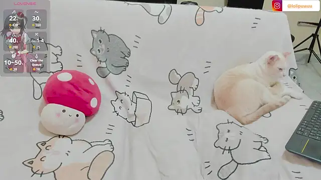 Naoko_7w7 live cam on StripChat