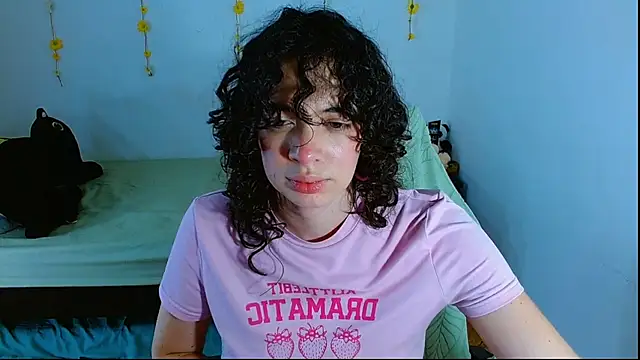 sajecrismaa live cam on StripChat