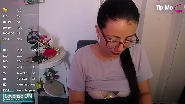 Valeri_bj live cam on StripChat