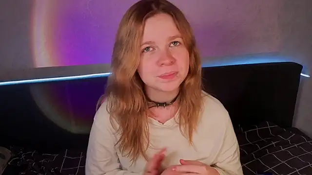 AliseKitt live cam on StripChat
