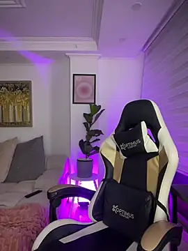 mckenzieklein live webcam show