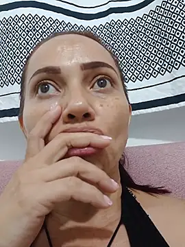 Amanda39 live webcam show