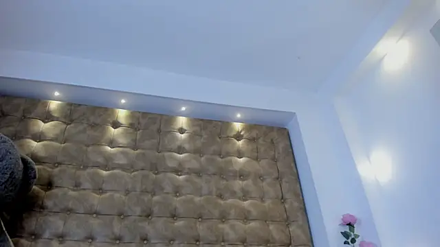 violet_giraldo webcam