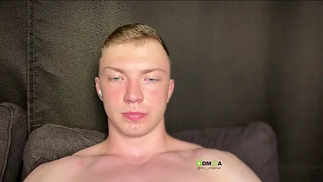 iron__chap webcam