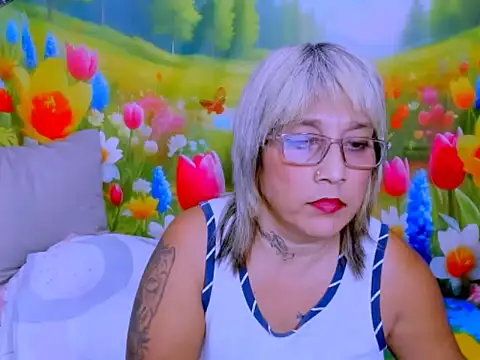 indianroxy webcam