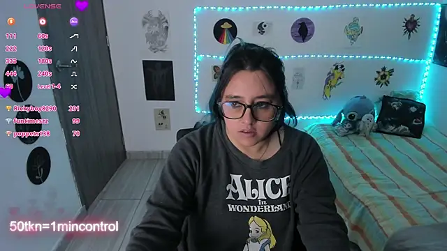 Cherry_blush_ live cam on StripChat