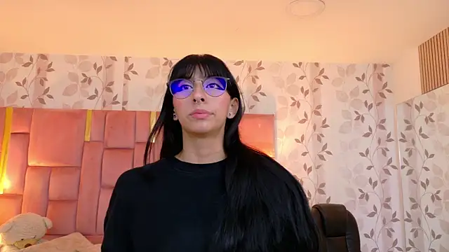 LaylaaDoll live sex cam