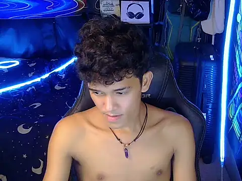 hugekenbigcock webcam