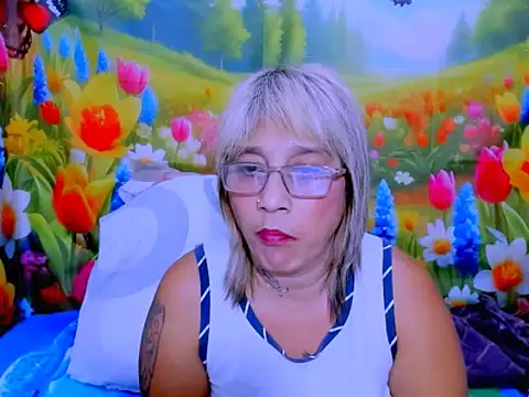 indianroxy webcam