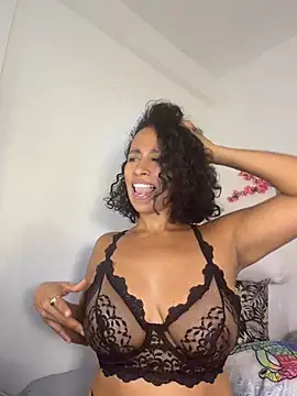 ThaliaGomex webcam