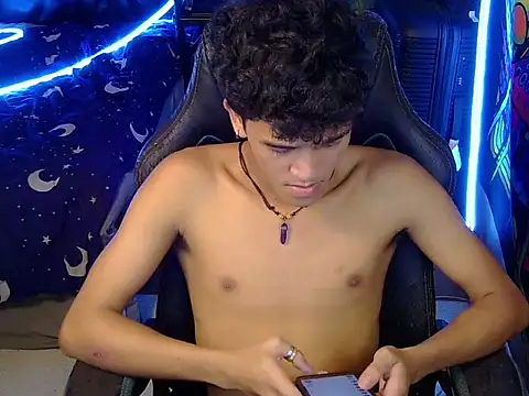 hugekenbigcock (M young) - cum with me