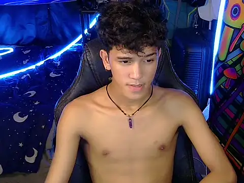 hugekenbigcock webcam