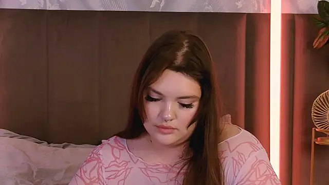 EmilyHyde webcam