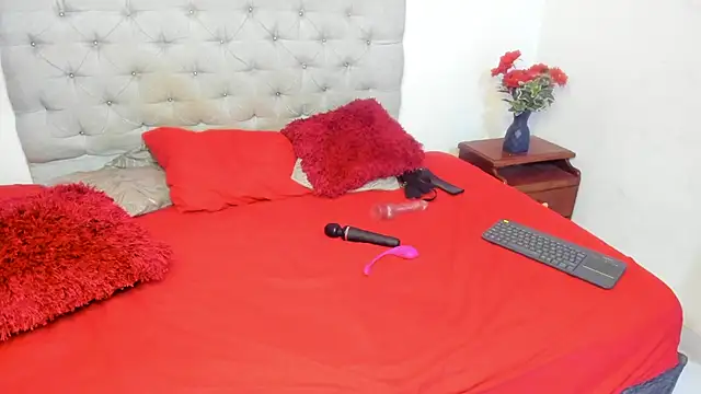 MiaSecrethot webcam